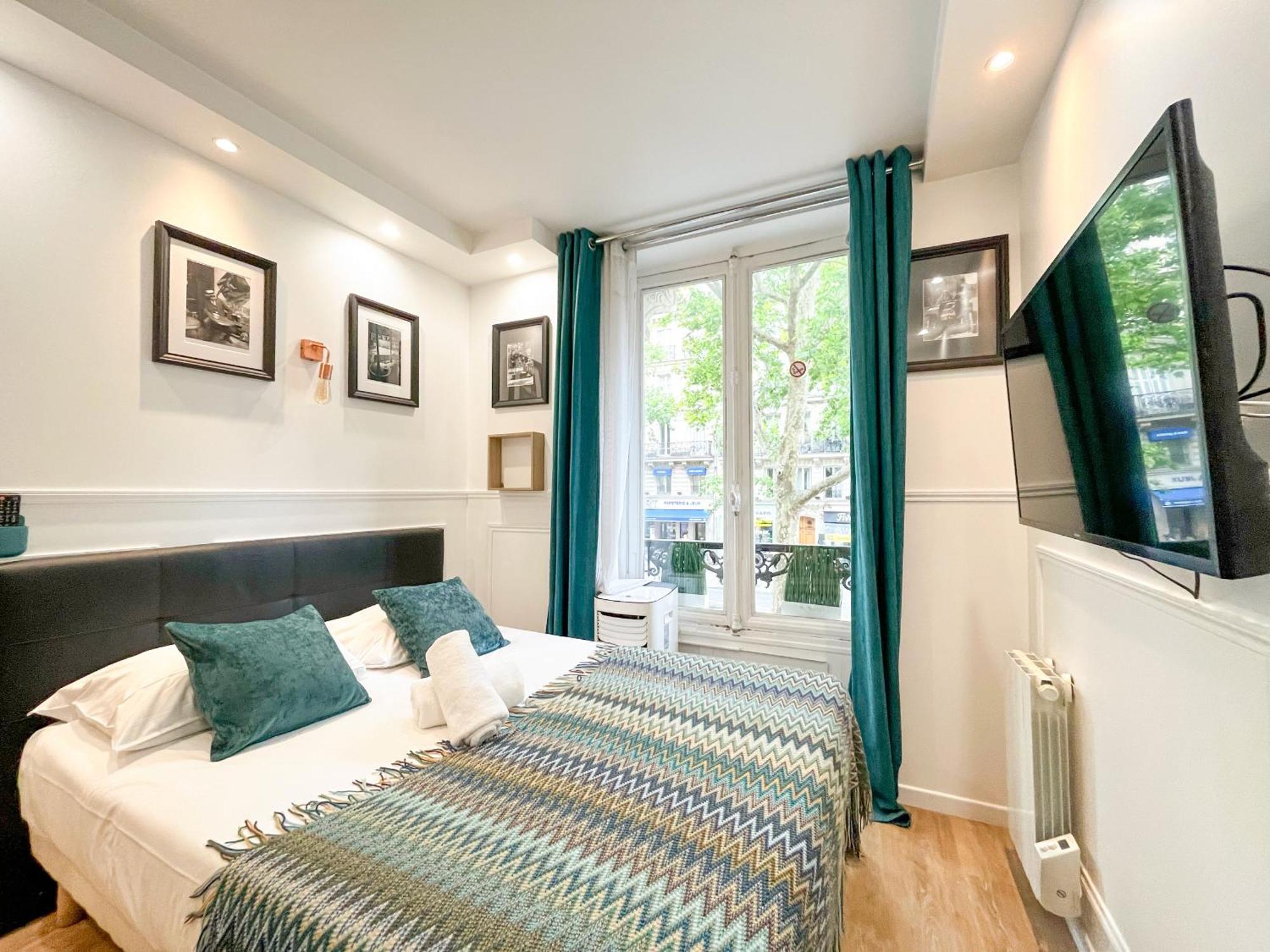 112 - Urban Atelier Saint Michel Apartment Paris Ngoại thất bức ảnh
